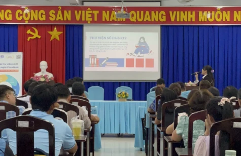 Buổi tập huấn tại trường THPT Chuyên Hoàng Lê Kha - Thành phố Tây Ninh