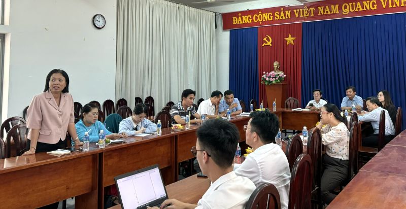 Cán bộ Sở giáo Dục Tây Ninh đặt câu hỏi về ưu điểm của Thư viện số DLib K12