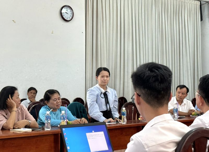 Cán bộ Sở giáo Dục Tây Ninh đặt câu hỏi về giải pháp của Thư viện số DLib K12
